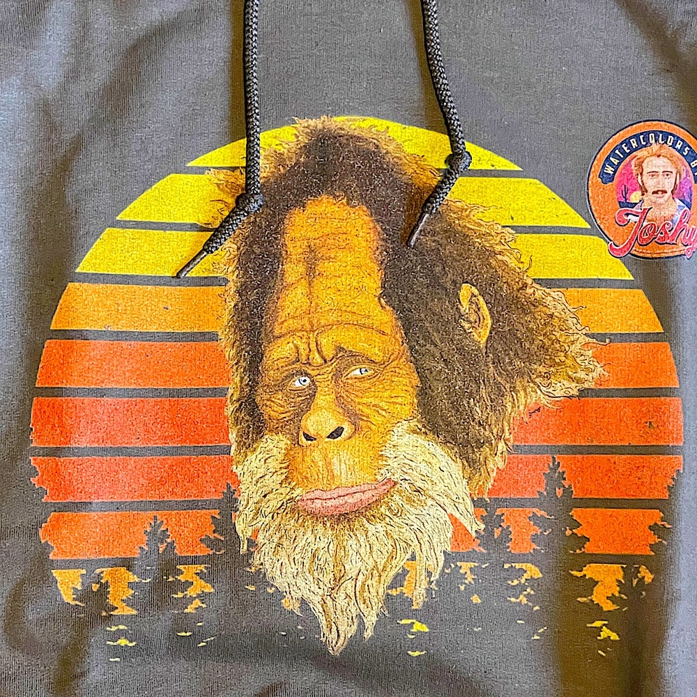 Harry & the Henderson's Artist Made Hoodie - 80s Bigfoot Retro Hooded Sweatshirt